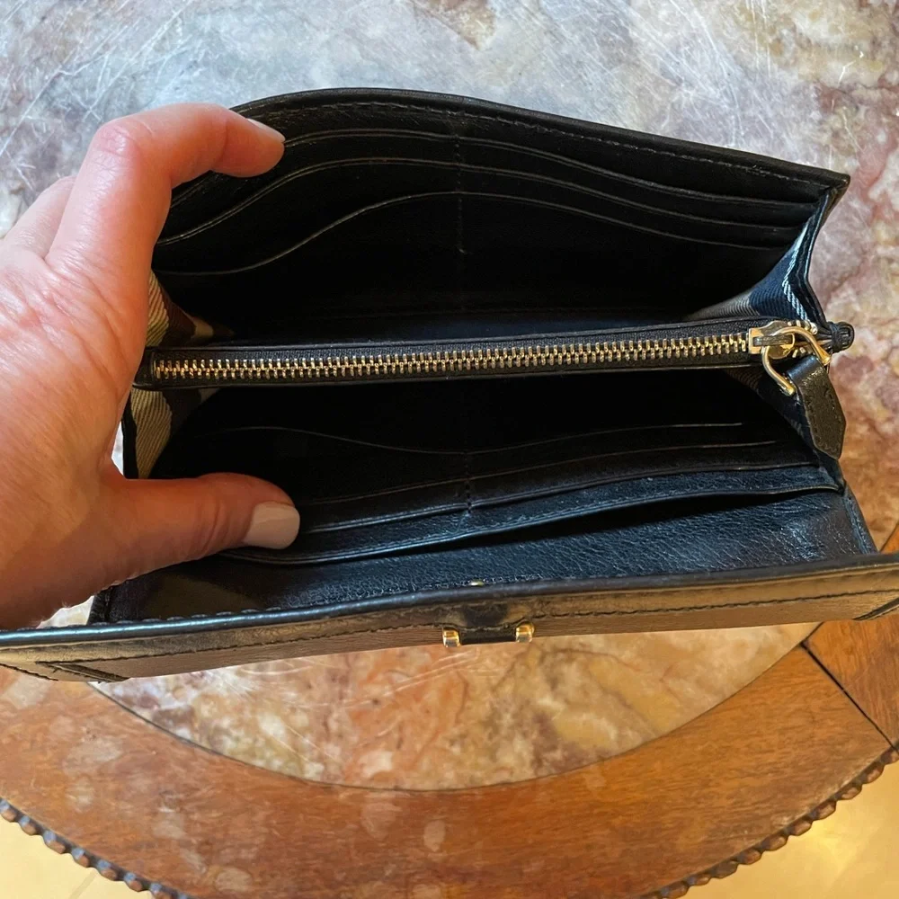 Burberry Wallet - Picture 3 of 11